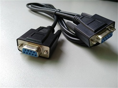 DB9 ������